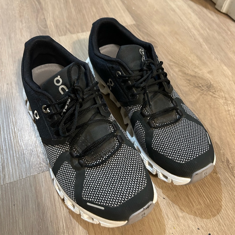 On cloud 5 combo shoes